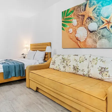 Lägenhet Eka - Pool & Năvodari