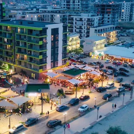 Eka - Pool & Lägenhet Năvodari