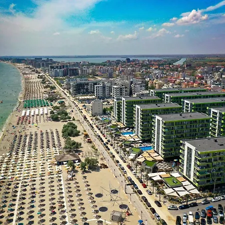 Eka - Pool & Lägenhet