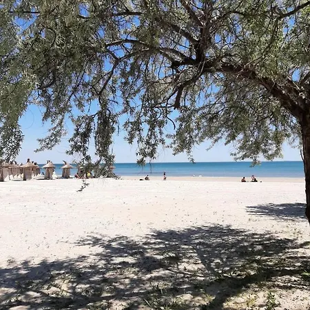 Eka - Pool & Lejlighed Năvodari