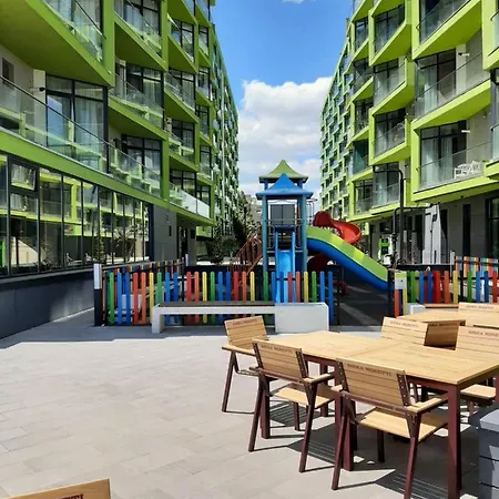 Eka - Pool & Năvodari