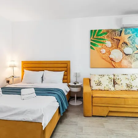 Eka - Pool & * Năvodari