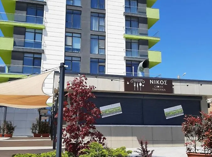 Eka - Pool & Năvodari