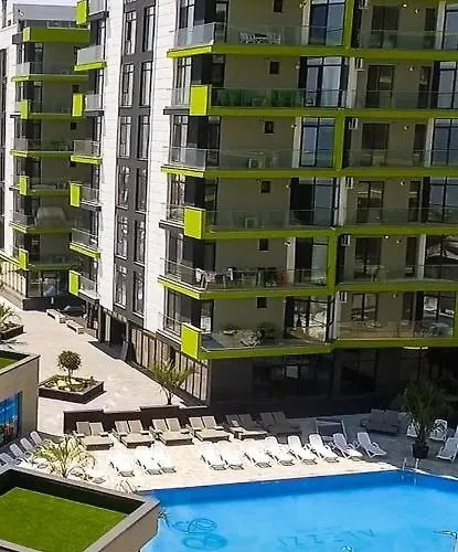 Eka - Pool & Appartement *