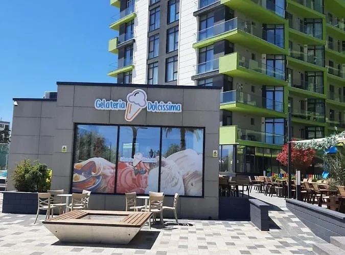 Eka - Pool & Appartement