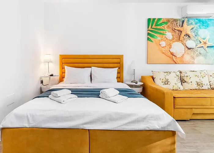 Eka - Pool & Appartement *