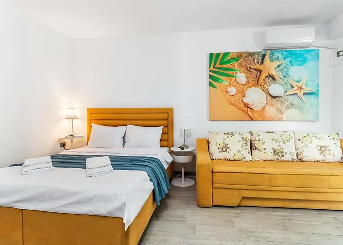 Eka - Pool & * Năvodari