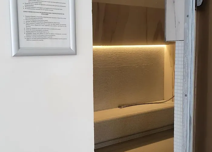 Eka - Pool & Apartmán Năvodari