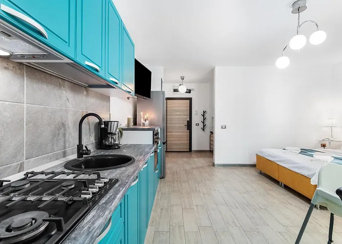 Eka - Pool & Năvodari