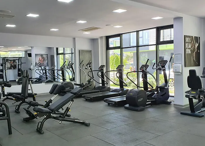 Eka - Pool & Năvodari