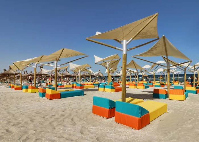 Eka - Pool & Appartement