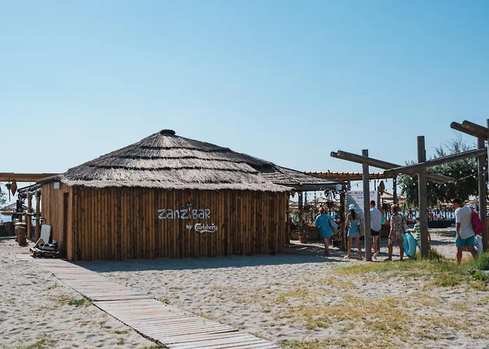 Eka - Pool & * Năvodari